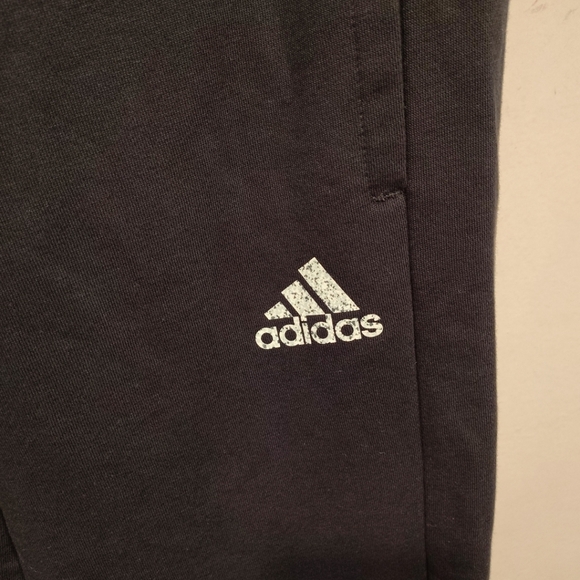 Adidas NWT Multi Sport Black Fleece Jogger Pants Sz M Casual Athletic Workout - Picture 2 of 6